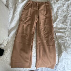 Abercrombie and Fitch Tan Pants 24/00